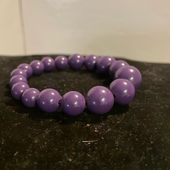 8” graduated purple beaded stackable stretch bangle bracelet - Picture 1 of 10